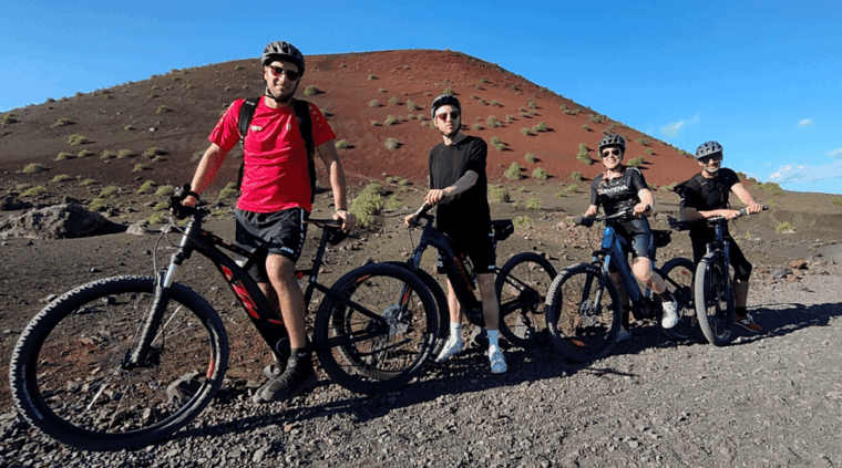 lanzarote-guided-ebike-tours-around-the-volcanoes