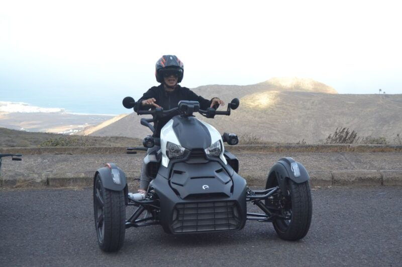 lanzarote-guided-tour-on-a-ryker