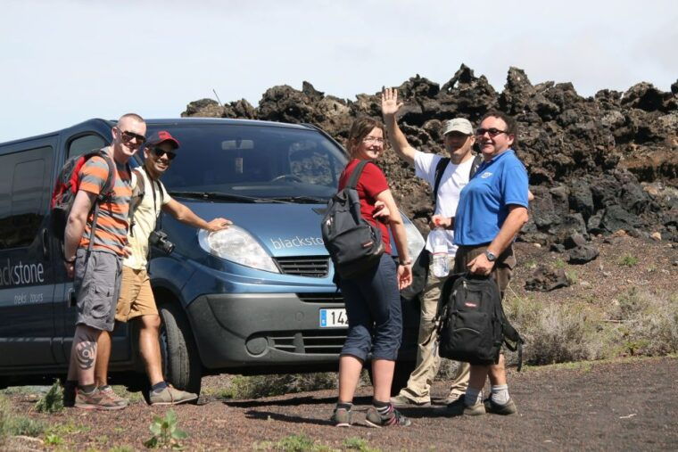 lanzarote-guided-volcano-hike-with-transfers