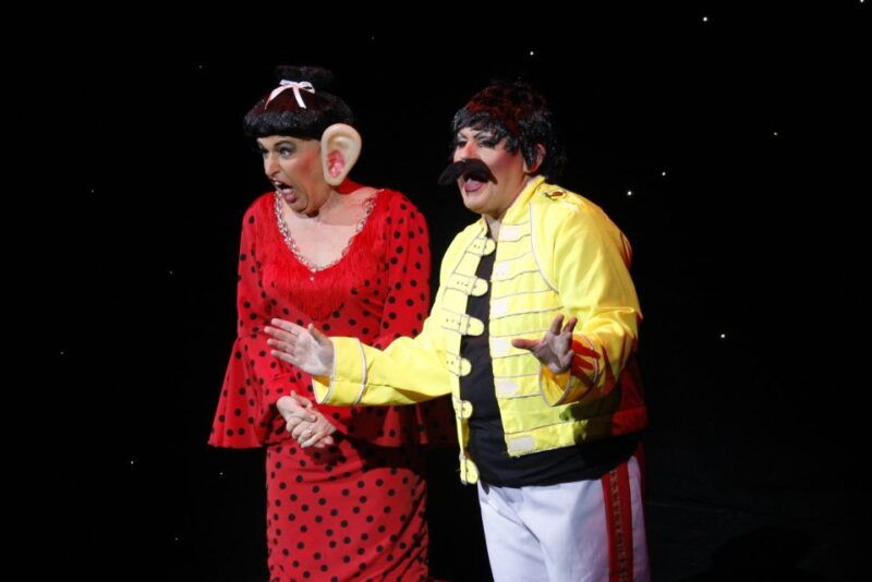 lanzarote-mht-music-hall-tavern-comedy-drag-dinner-show