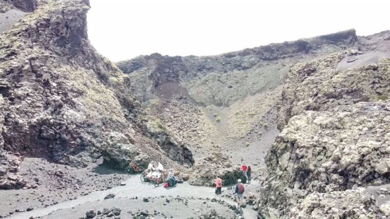 lanzarote-on-road-guided-buggy-volcano-tour