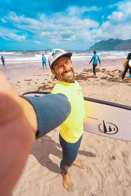 lanzarote-private-surf-class-in-famara-beach