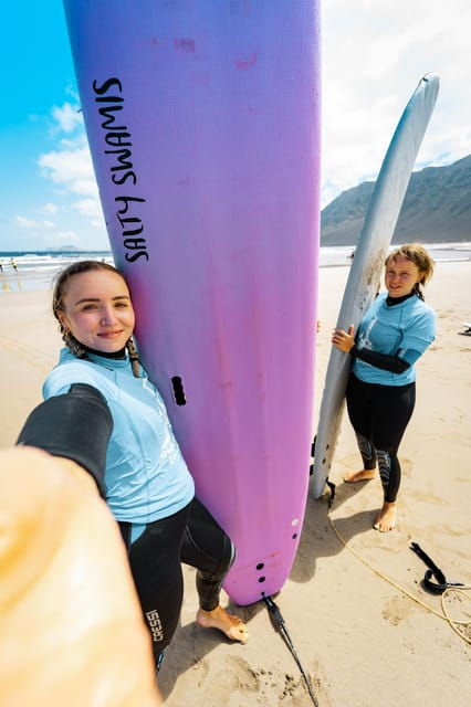 lanzarote-private-surf-class-in-famara-beach