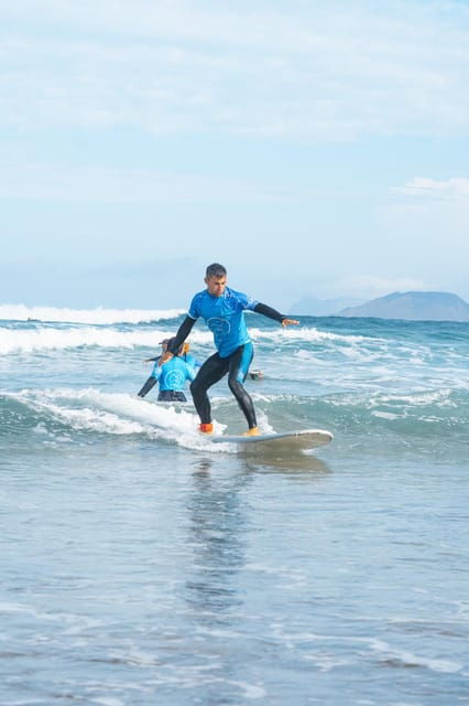 lanzarote-private-surf-class-in-famara-beach