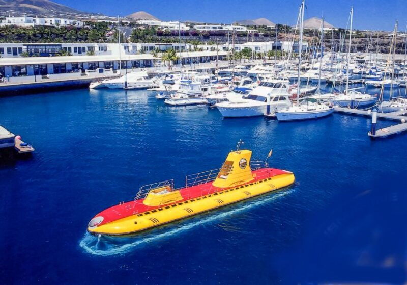 lanzarote-real-submarine-dive-with-hotel-pickup
