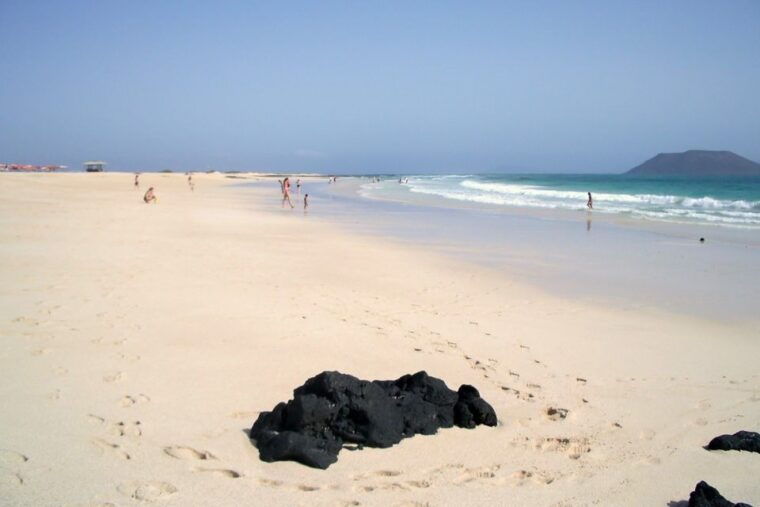 lanzarote-return-or-1-way-ferry-to-fuerteventura-with-wifi