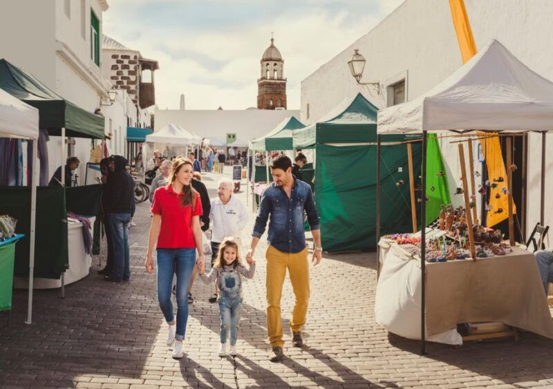 lanzarote-teguise-handicraft-market-and-la-graciosa-island