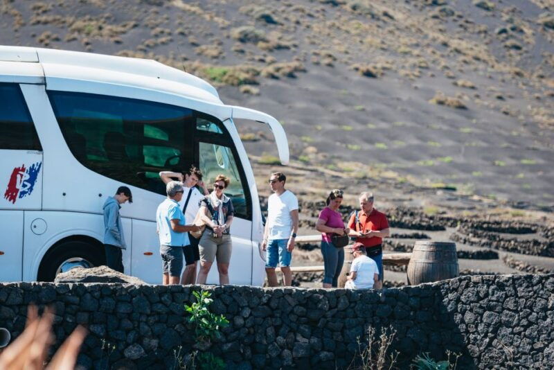 lanzarote-timanfaya-national-park-la-geria-tour
