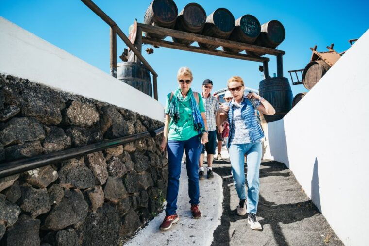 lanzarote-timanfaya-national-park-la-geria-tour