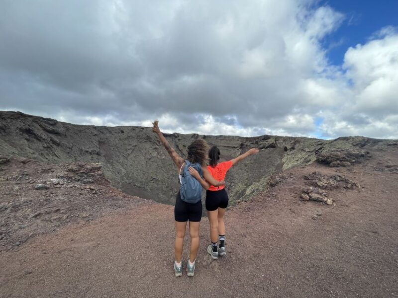 lanzarote-timanfaya-natural-park-trekking-tour