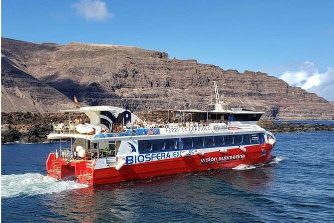lanzarote-tour-lagomar-museum-guatiza-cactus-garden-la-graciosa-island