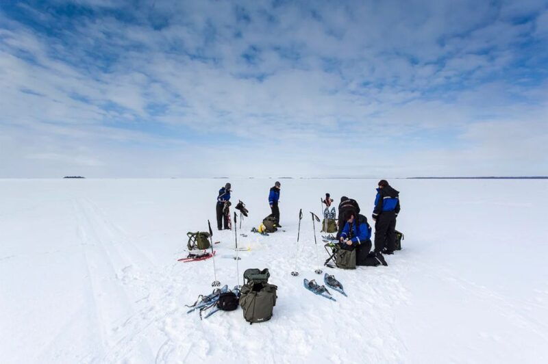 lapland-hiking-ice-fishing-floating-bbq-snow-adventure