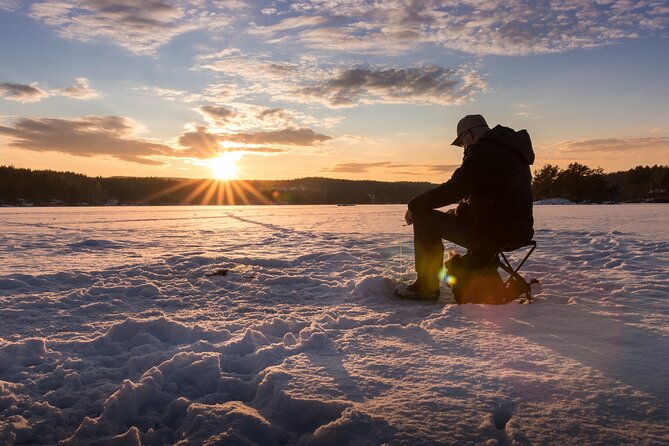 lapland-ice-fishing-experience-from-rovaniemi