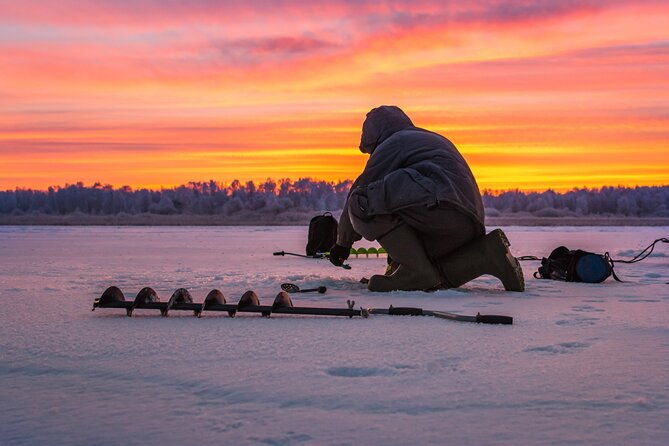 lapland-ice-fishing-experience-from-rovaniemi