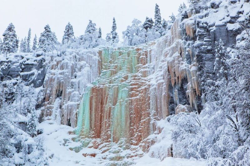 lapland-the-frozen-waterfalls-of-korouoma-tour