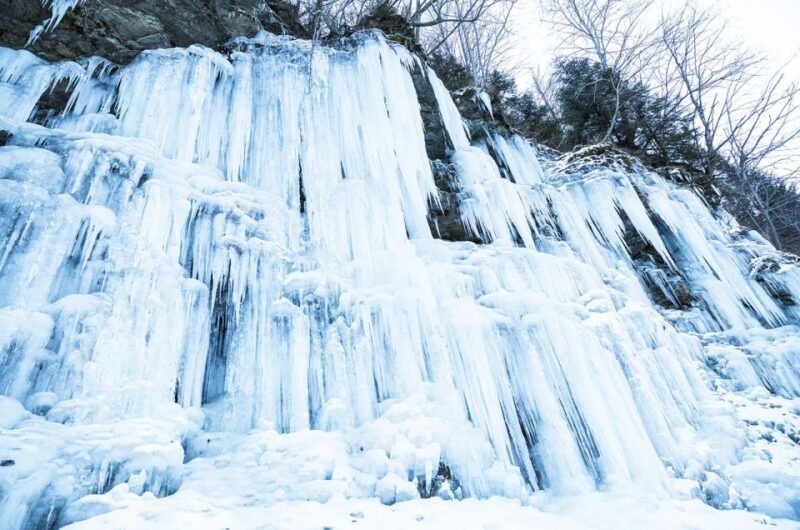 lapland-the-frozen-waterfalls-of-korouoma-tour