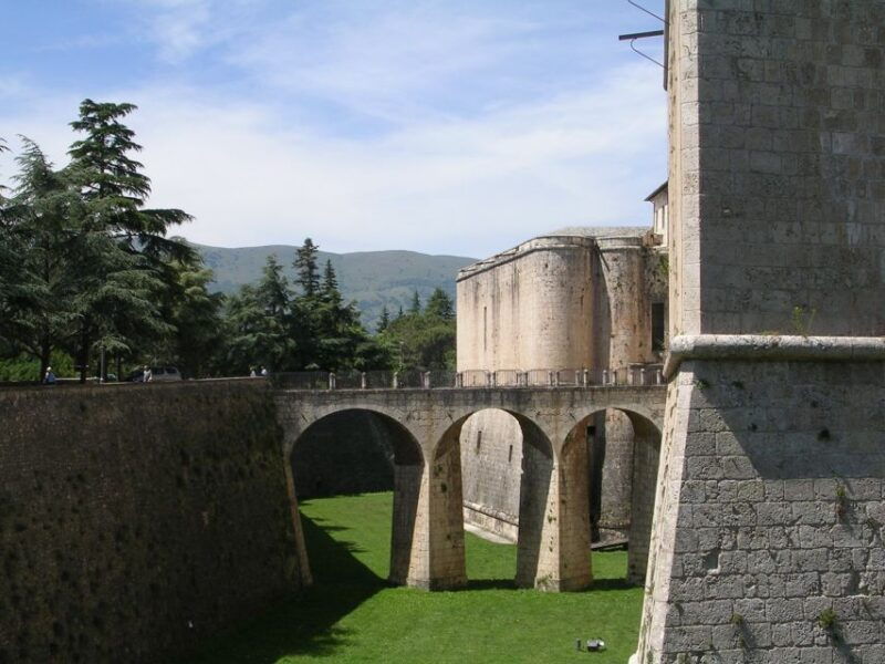 laquila-of-the-mysteries-3-hour-walking-tour