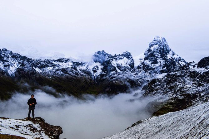lares-trek-private-service