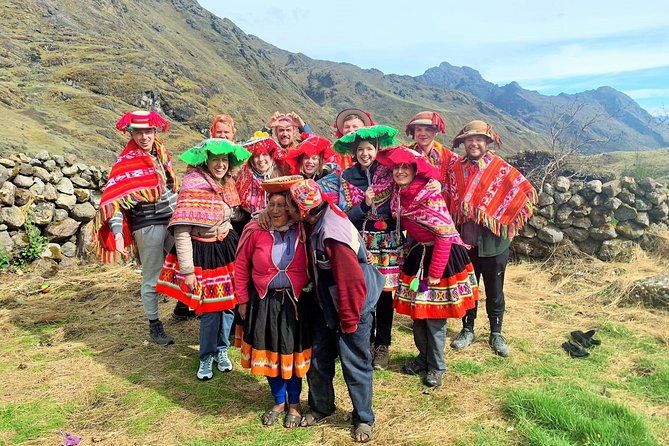 lares-trek-to-machu-picchu-4-days-with-panoramic-train