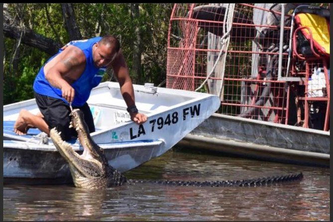large-airboat-swamp-tour-with-transportation-from-new-orleans