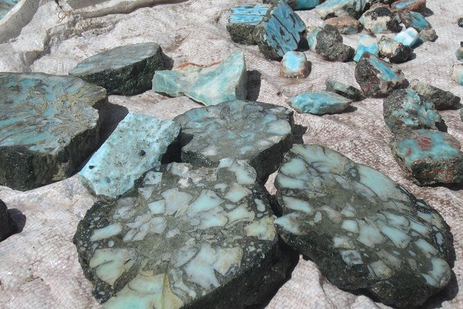 larimar-mine-tour