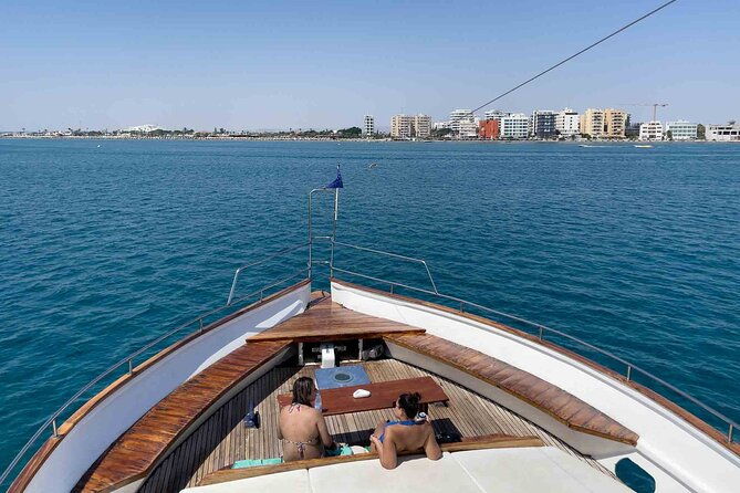larnaca-bay-cruise