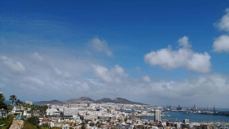 Las Palmas: City, Harbor, and Beach Walking-Hiking Tour - What to Expect From Your Guided Experience
