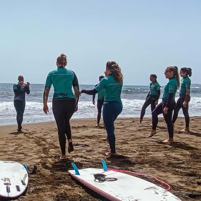 Las Palmas de Gran Canaria: Group surf lessons on La Laja beach - Practical Details