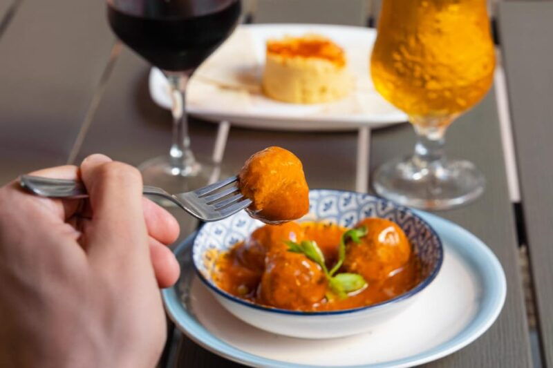 las-palmas-gourmet-tapas-and-wine-tour-in-the-old-town