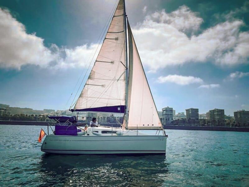 las-palmas-learn-to-sail-with-our-sailboat