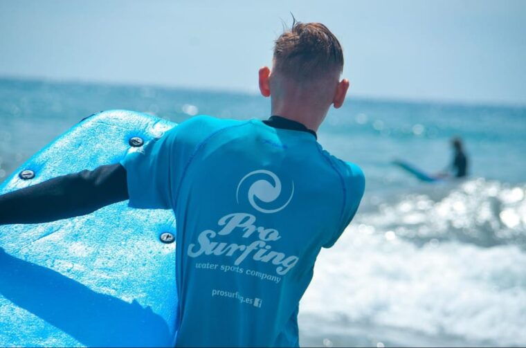 las-palmas-learn-to-surf-with-a-special-price-for-two-group