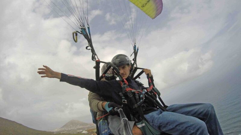 las-palmas-paragliding-tandem-flight-with-instructor