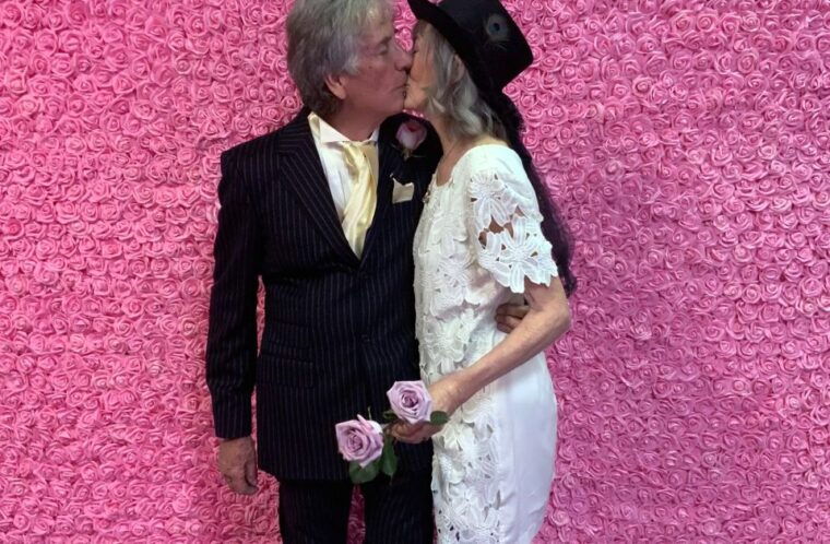 las-vegas-area-51-wedding-ceremony-stunning-photography