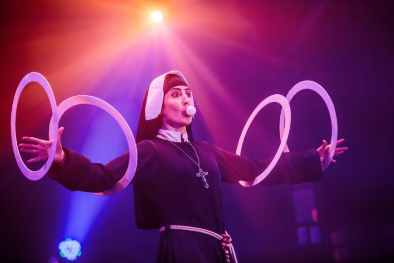 las-vegas-atomic-saloon-show-at-the-venetian