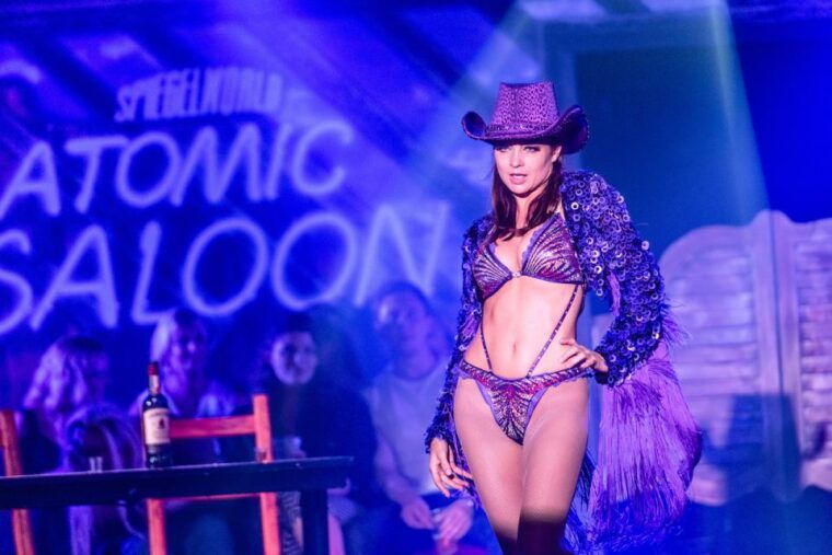 las-vegas-atomic-saloon-show-at-the-venetian