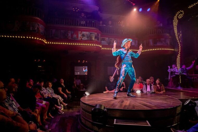 las-vegas-atomic-saloon-show-at-the-venetian