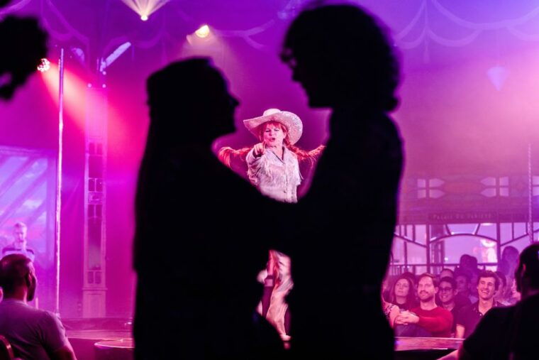 las-vegas-atomic-saloon-show-at-the-venetian