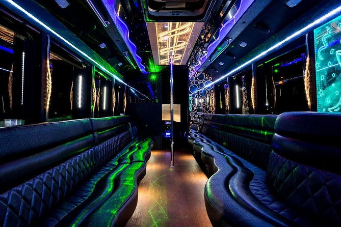 las-vegas-bachelor-bachelorette-strip-club-crawl-by-party-bus