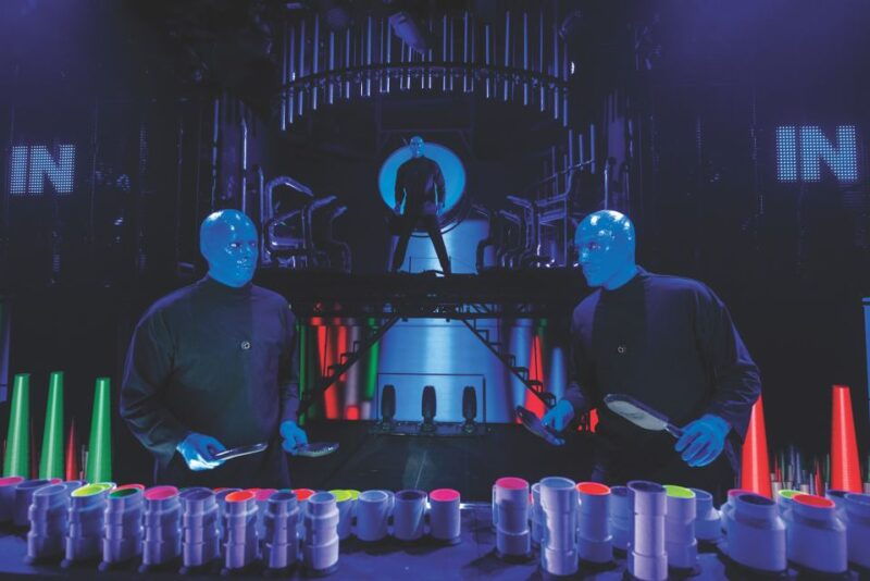 las-vegas-blue-man-group-show-ticket-at-luxor-hotel
