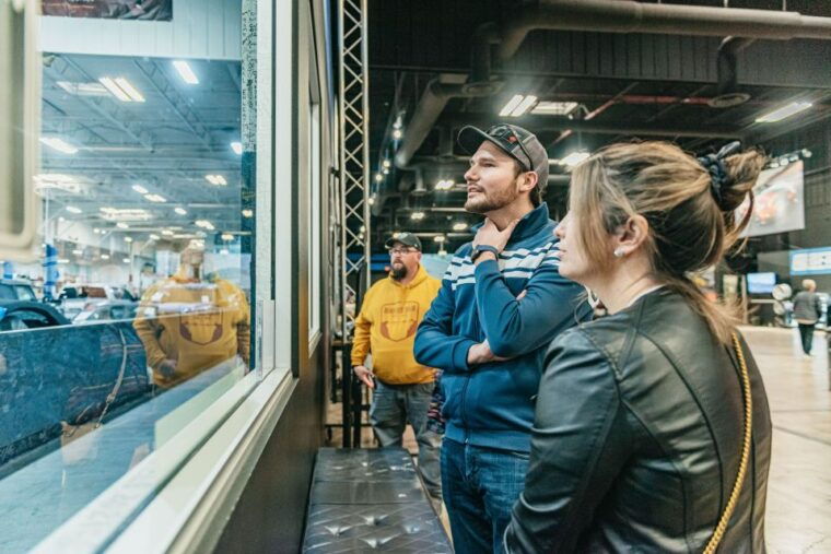 las-vegas-car-showrooms-and-restoration-shops-tour