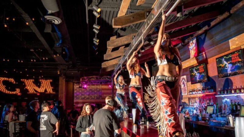 Las Vegas: Country Bar Crawl by Party Bus w/ Mixed Drinks - Who Should Consider This Tour?