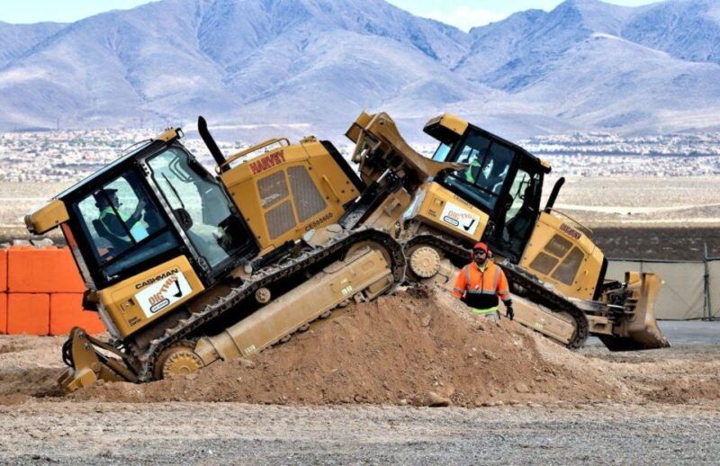 las-vegas-dig-this-heavy-equipment-playground