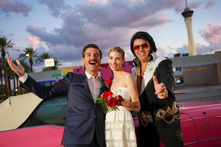 las-vegas-elvis-themed-wedding-with-limousine