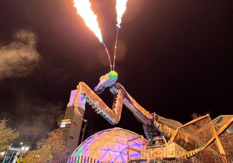 las-vegas-fremont-experience-guided-walking-tour-drinks