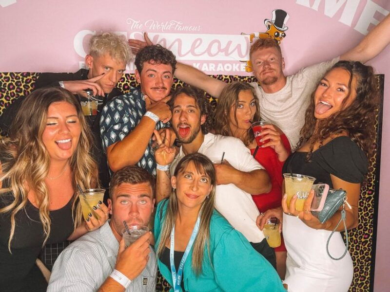 las-vegas-fremont-street-bar-crawl-party-bus-add-on-option