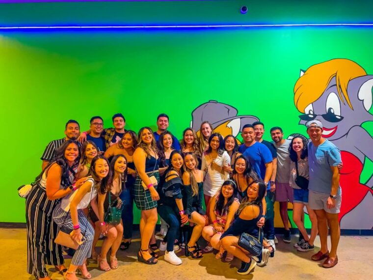 las-vegas-fremont-street-bar-crawl-party-bus-add-on-option