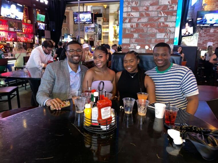 las-vegas-fremont-street-bar-crawl-party-bus-add-on-option