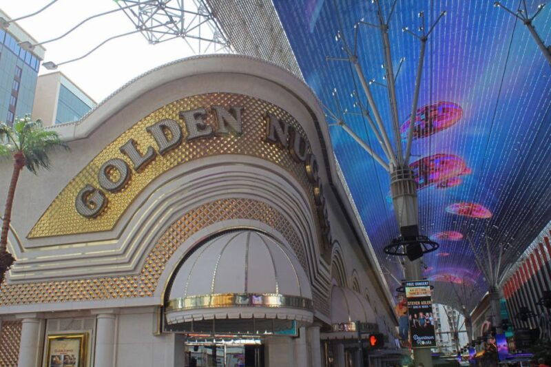 las-vegas-fremont-street-experience-downtown-walking-tour