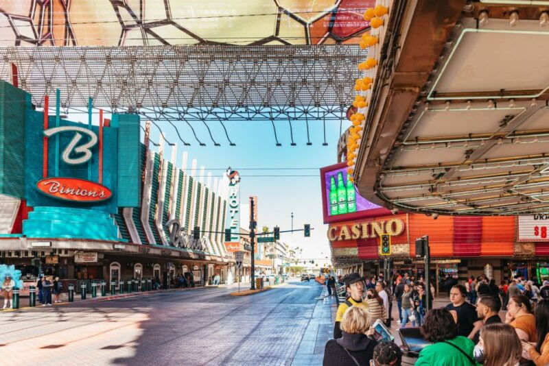 las-vegas-fremont-street-walking-tour