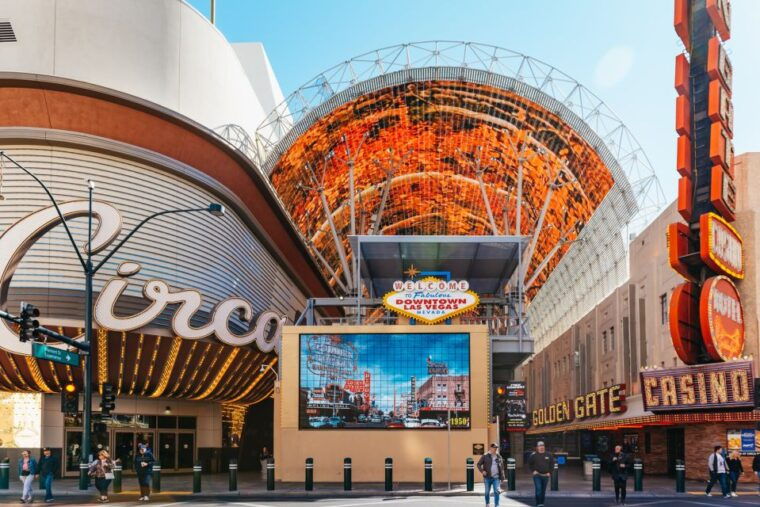 las-vegas-fremont-street-walking-tour